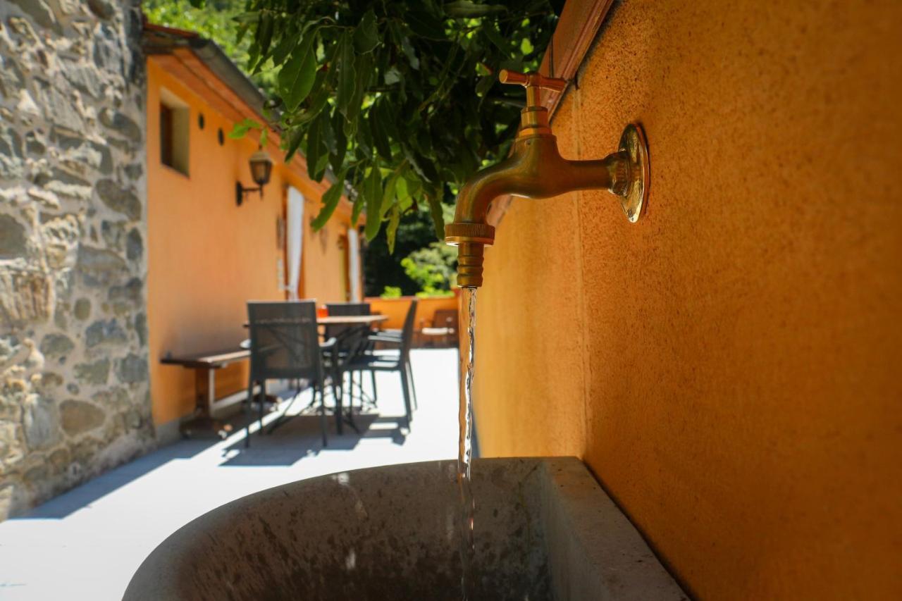 Oasi Lignana Suite Apartments Vellano Exterior photo